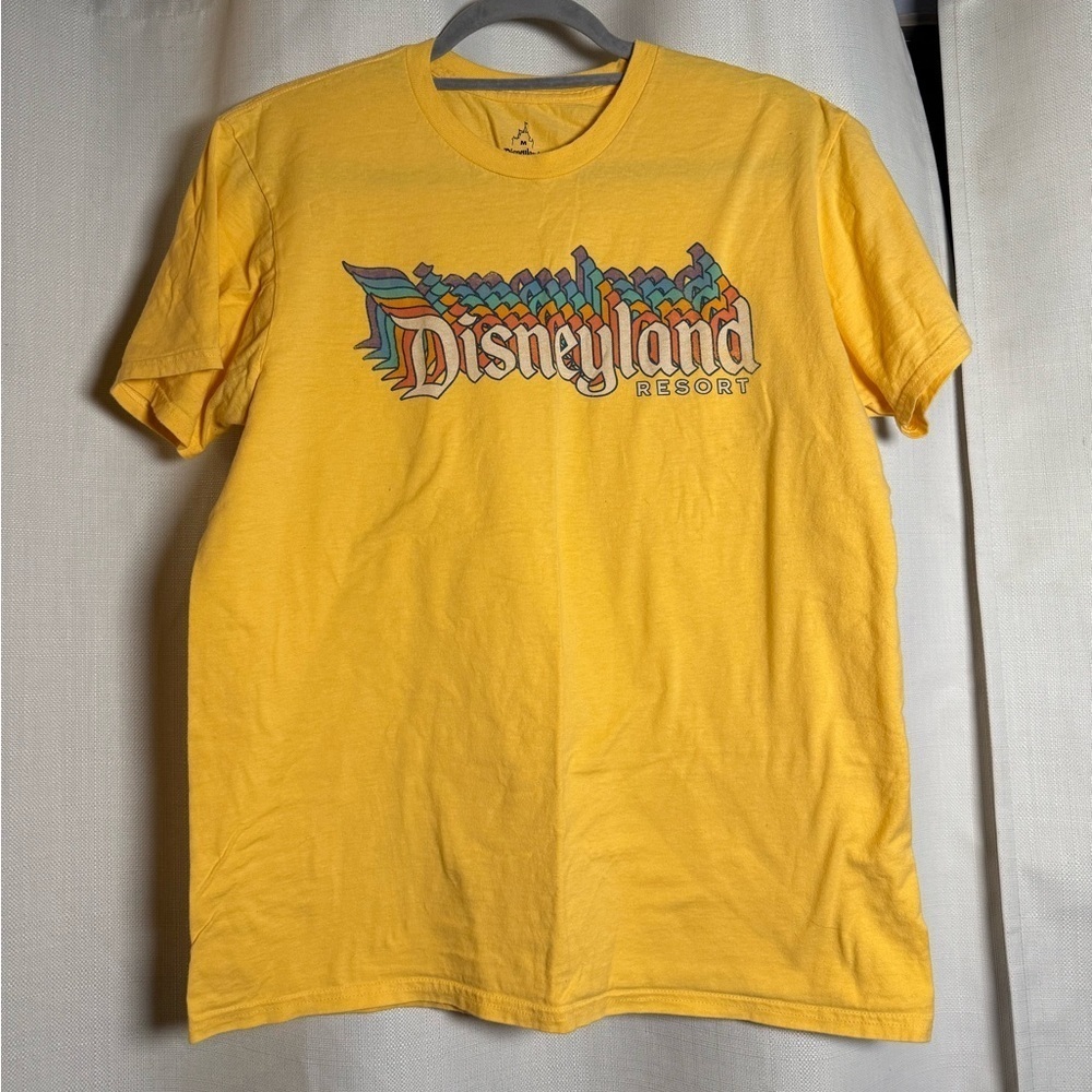 Disneyland Resort Retro Yellow Graphic Disneyland Unisex TShirt Medium - Picture 5 of 5